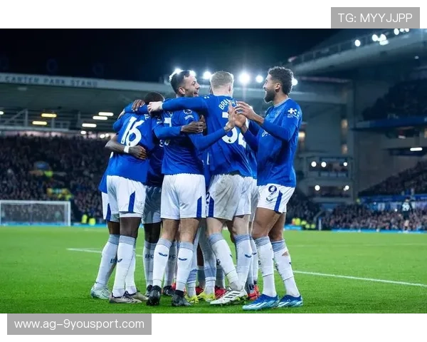 英超桑德兰VS埃弗顿：17年未见之景，桑德兰能否再创奇迹？比分预测与精彩分析